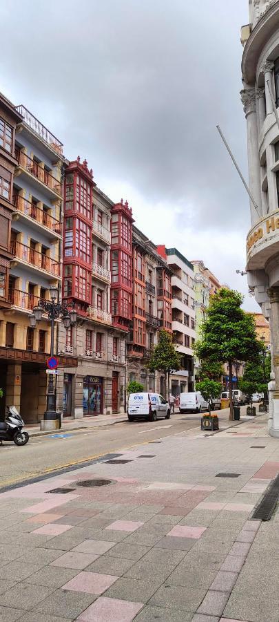 Oviedo Centro- Parking Gratuito Apartment Luaran gambar