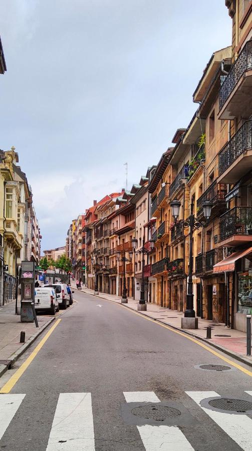 Oviedo Centro- Parking Gratuito Apartment Luaran gambar