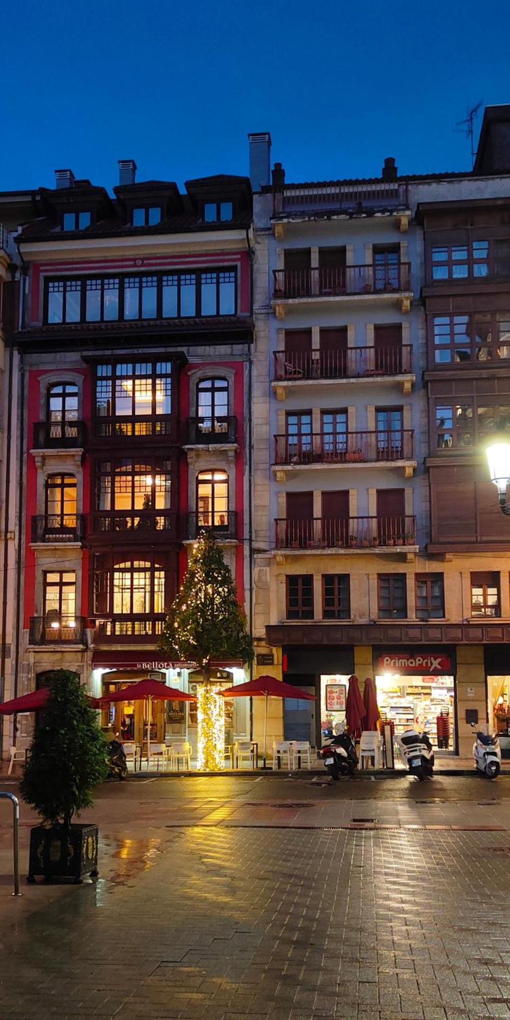 Oviedo Centro- Parking Gratuito Apartment Luaran gambar
